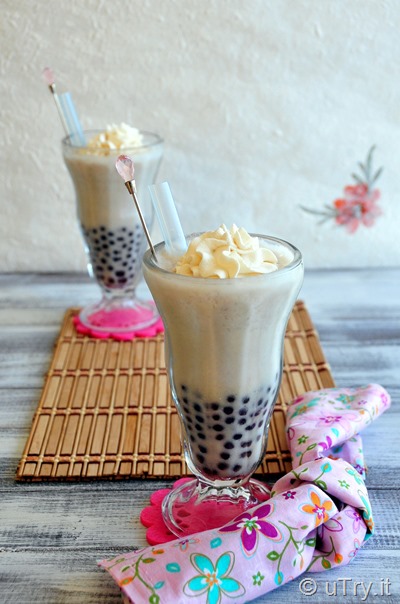 Check out how to make this Taro Coconut Smoothie with Taro Boba (新鮮芋頭椰汁波霸冰沙) with step by step video tutorial!   http://uTry.it