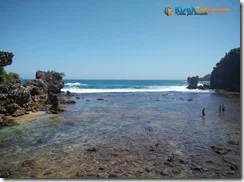 Pantai Nglambor Kisah Foto Blog07