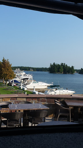 Restaurant «Thousand Islands Club», reviews and photos, 21952 Club Rd, Wellesley Island, NY 13640, USA