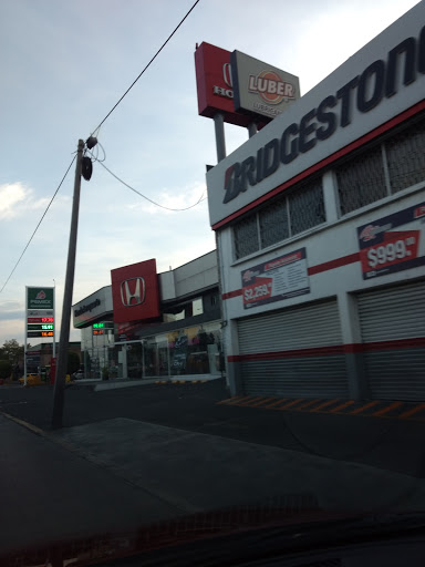 Bridgestone - Llantera, Blvd. Puerto Aereo , 152, Moctezuma 2Da, 15530 CDMX, México, Tienda de neumáticos | PUE