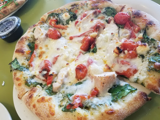 Pizza Restaurant «Flippers Pizzeria», reviews and photos, 5256 Red Bug Lake Rd, Winter Springs, FL 32708, USA