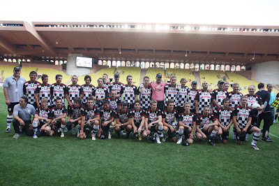 гонщики Формулы-1 и звезды футбола на благотворительном футбольном матче в Монте-Карло 2011