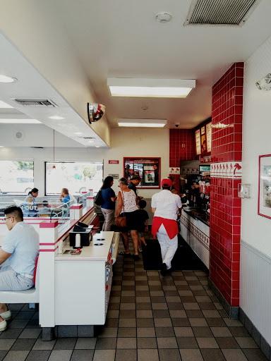 Hamburger Restaurant «In-N-Out Burger», reviews and photos, 600 S Brookhurst St, Anaheim, CA 92804, USA