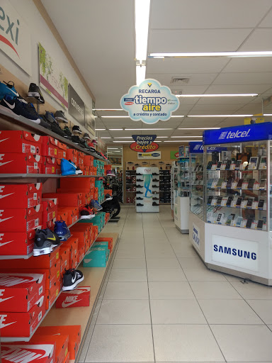 Coppel, Colón, Centro, 47140 San Miguel el Alto, Jal., México, Tienda de bricolaje | JAL