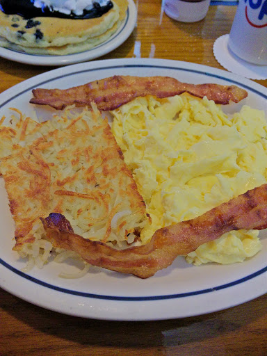 Restaurant «IHOP», reviews and photos, 50 Parsonage Rd, Edison, NJ 08837, USA