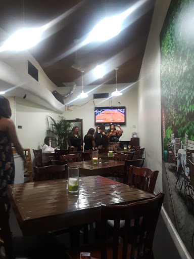 Family Restaurant «Colombian Family Restaurant LLC», reviews and photos, 4449 Hollywood Blvd, Hollywood, FL 33021, USA