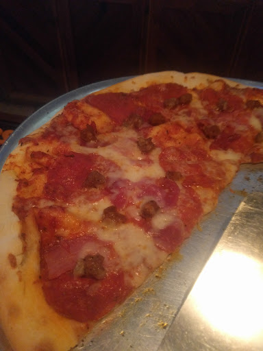 Pizza Restaurant «The Pie Factory», reviews and photos, 106 N Court St, Florence, AL 35630, USA