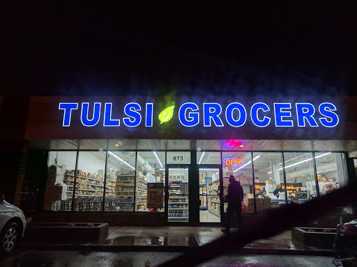 Indian Grocery Store «Tulsi Grocers», reviews and photos, 873 E Schaumburg Rd, Schaumburg, IL 60194, USA