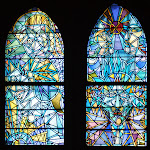 DSC07966.JPG - 12.07.2015; Metz;  Église Saint - Maximin (XII w); witraże Jeana Cocteau;
