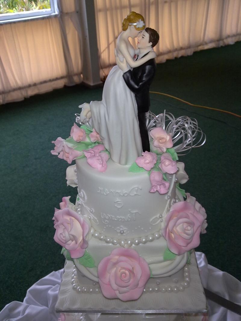 8 Tier Fountain Wedding Cake