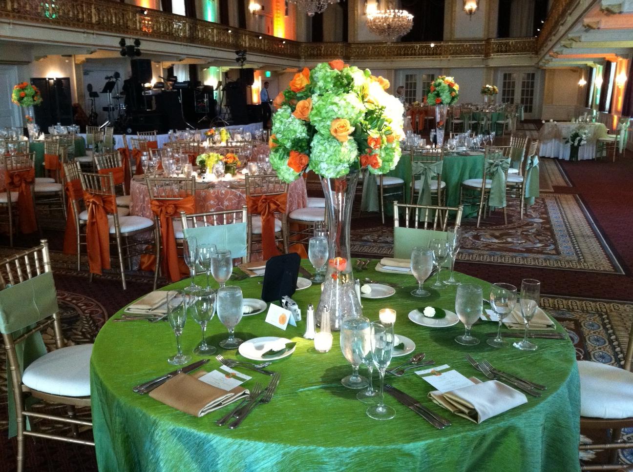 High and low centerpieces add