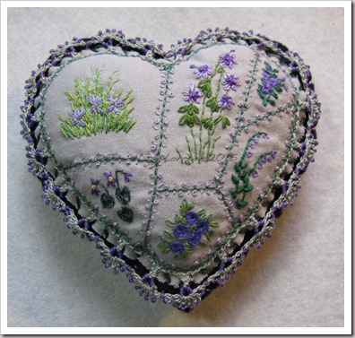 purple-flowers-heart