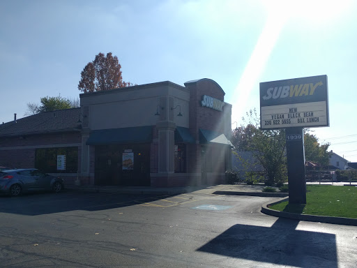 Restaurant «SUBWAY®Restaurants», reviews and photos, 1939 State Rd, Cuyahoga Falls, OH 44223, USA