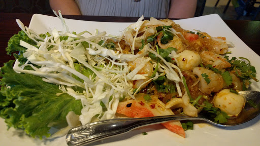 Pan-Asian Restaurant «Spices», reviews and photos, 2417 Burlington St, North Kansas City, MO 64116, USA