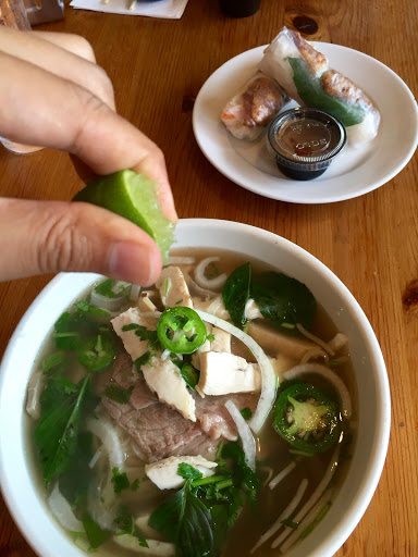 Vietnamese Restaurant «Mama Pho», reviews and photos, 580 Grand St, Brooklyn, NY 11211, USA