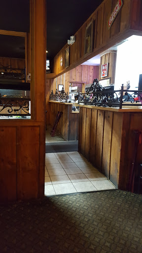 Bar & Grill «Brass Lantern», reviews and photos, 2290 Pulaski Hwy, Lawrenceburg, TN 38464, USA