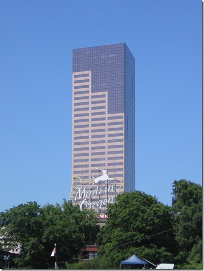 IMG_3205 US Bancorp Tower in Portland, Oregon on June 5, 2010