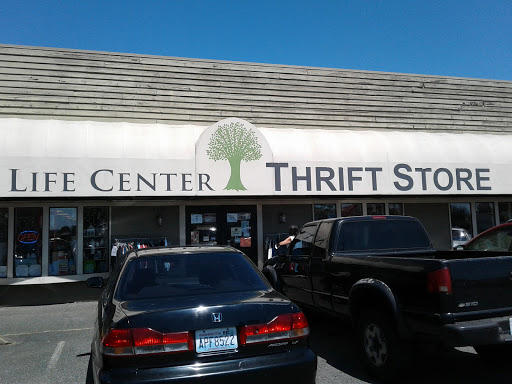 Thrift Store «Life Center Thriftshop», reviews and photos, 6331 6th Ave, Tacoma, WA 98406, USA