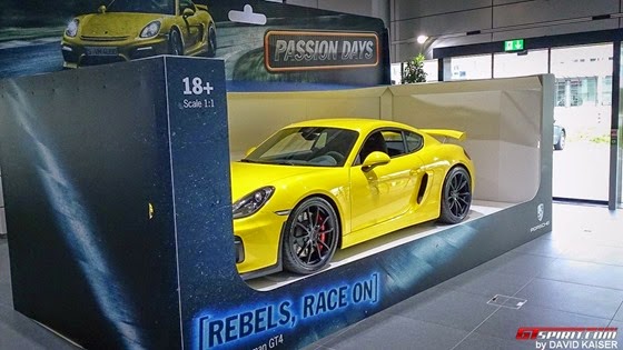 porsche-cayman-gt4-toy-car-8