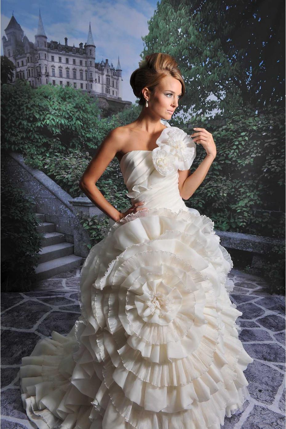 One-Shoulder Wedding Dress