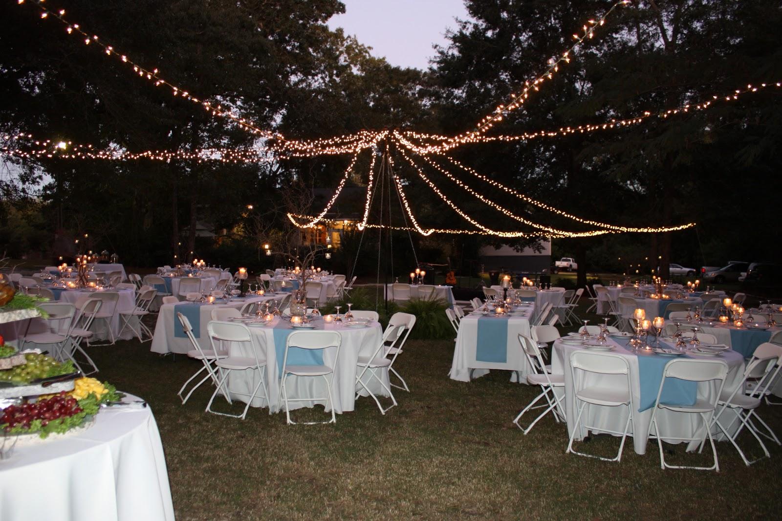 The chapel was decorated using