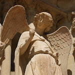 DSC06971.JPG - 27.06.2015; Reims; Katedra Notre - Dame;  &quot;uśmiechnięty anioł&quot;