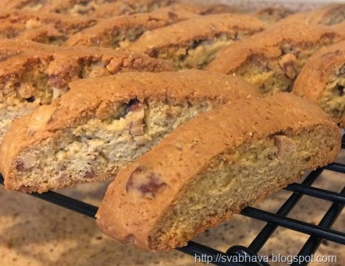 Almond biscotti