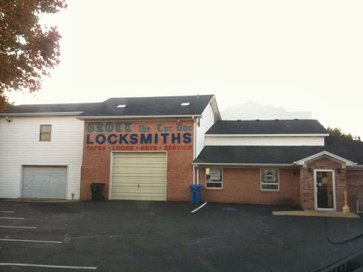 Locksmith «Grott Locksmith», reviews and photos, 1112 Winchester Rd, Lexington, KY 40505, USA