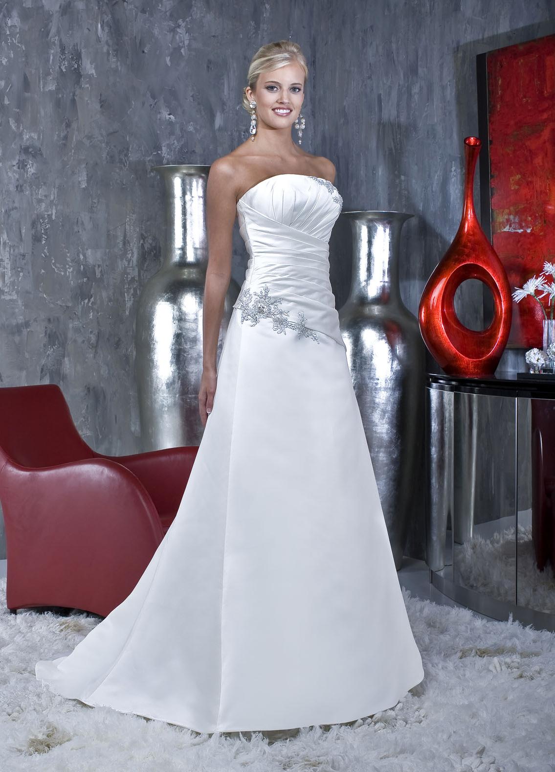 vintage lace wedding dresses sweetheart neckline White Wedding Dresses