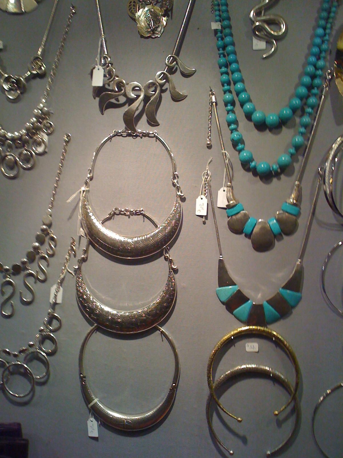 Cool collar necklaces