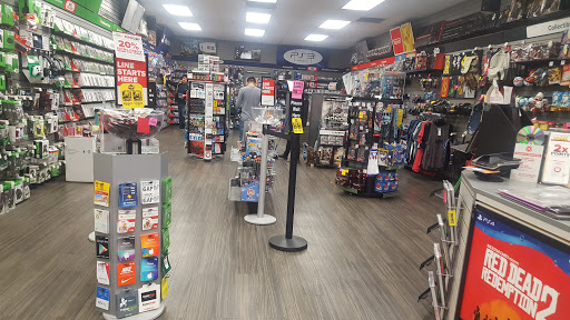 Video Game Store «GameStop», reviews and photos, 7902 Van Nuys Blvd, Panorama City, CA 91402, USA