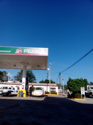 Pemex, Porfirio Díaz 74, Centro, 41940 Cuajinicuilapa, México, Estación de servicio | GRO