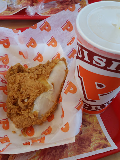 Chicken Restaurant «Popeyes Louisiana Kitchen», reviews and photos, 1720 Old Morrilton Hwy, Conway, AR 72032, USA