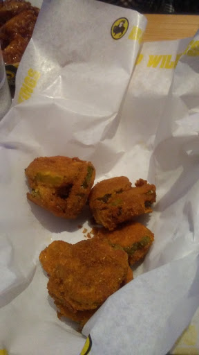 Restaurant «Buffalo Wild Wings», reviews and photos, 310 W State St, Alliance, OH 44601, USA