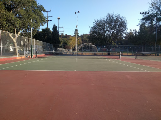 Recreation Center «Yosemite Recreation Center», reviews and photos, 1840 Yosemite Dr, Los Angeles, CA 90041, USA