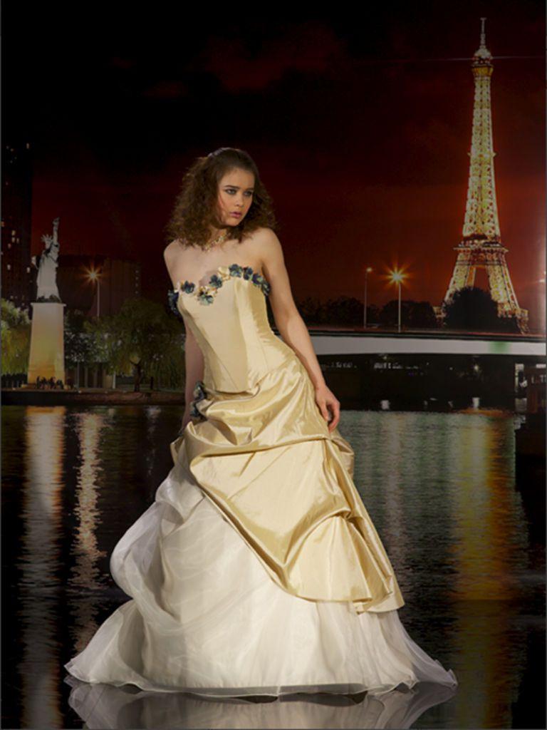 Wedding Dress Miss Paris 2010 collection. Miss Paris - MP103-41