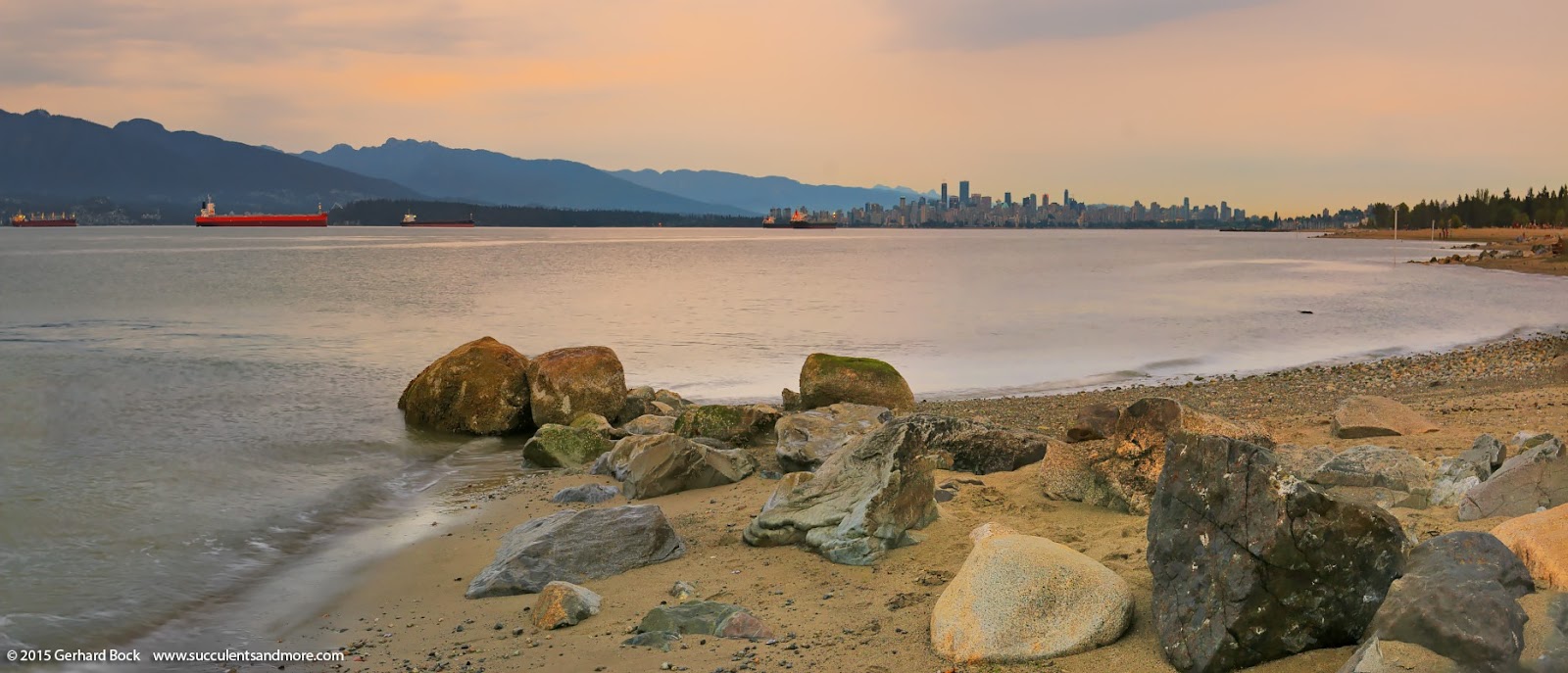 [150628_Vancouver_eve_from_Spanish_Banks.jpg]