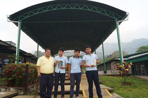 Escuela Secundaria Técnica 94, Carretera Federal Tuxtla Gutiérrez - Pichucalco Kilómetro 107, Río Negro 2a Secc, 29580 Solosuchiapa, Chis., México, Escuela | CHIS