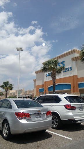 Clothing Store «Ross Dress for Less», reviews and photos, 7600 N 10th St, McAllen, TX 78504, USA