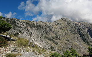 Another view of Chiqa peak.