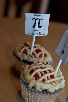 Pi-e-DayCupcakes-2