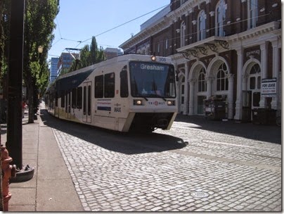 IMG_3471 TriMet MAX Type 3 Siemens SD660 LRV #308 at Ankeny Square in Portland, Oregon on September 7, 2008