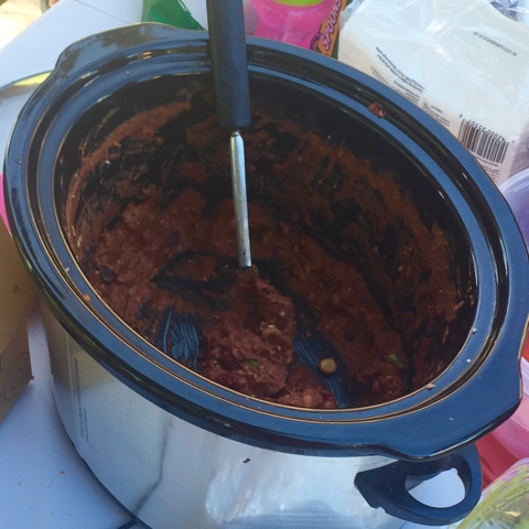 tailgaters love this slow cooker chili recipe with beer
