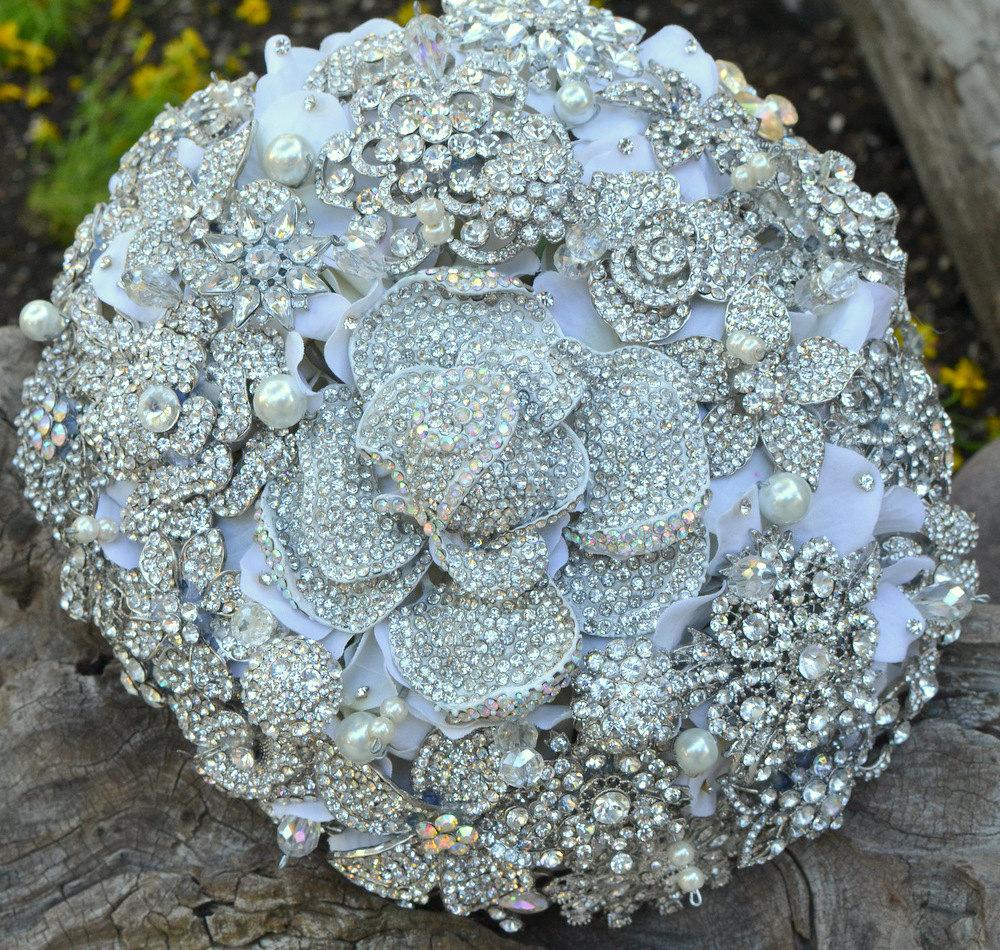 Glass rose brooch bouquet