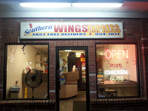 Meal Delivery «Southern Wings Express», reviews and photos, 128 Elm St, West Haven, CT 06516, USA