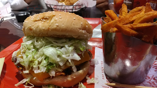 Hamburger Restaurant «Red Robin Gourmet Burgers», reviews and photos, 8640 Snowden River Pkwy, Columbia, MD 21045, USA