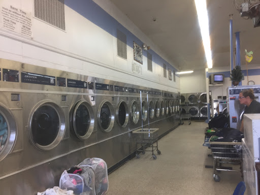 Laundromat «Cape Fear Coin Laundry», reviews and photos, 1047 S College Rd, Wilmington, NC 28403, USA