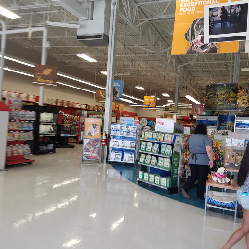Pet Supply Store «Petco Animal Supplies», reviews and photos, 23155 W Outer Dr, Allen Park, MI 48101, USA