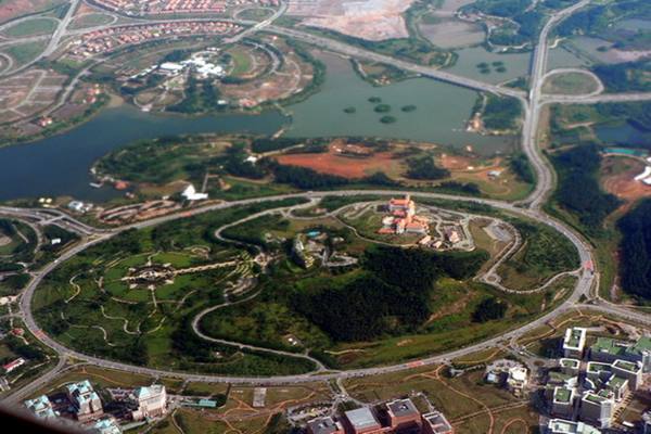 Roundabout Terbesar di Dunia.jpg