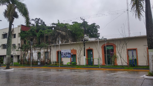 Ferrosur, Ferrocarríl s/n, Huilango, 94640 Córdoba, Ver., México, Estación de tren | VER